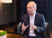 宝马集团董事长齐普策随德国总理访华，将继续坚定投资中国