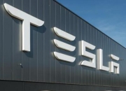 【国际快讯】特斯拉德国工厂断电或持续至下周；特斯拉股价连跌三天；Stellantis计划在巴西投资61亿美元