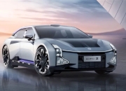 高合暴雷72小时后：准新车19.9万抛售，比亚迪理想火线挖人，车主力挺