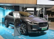 前捷豹设计总监打造轮椅可通行的电动汽车