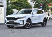 实探小米汽车门店：试驾等两周，看车的都是问界潜在客户？