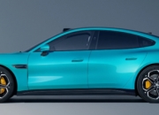 小米汽车“箭上弦”：SU7进店预约看车，排到晚上8点，门店销售明确四款对标车型