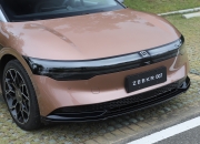 极氪007后驱增强版上市 售价20.99万元