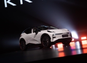 极氪001改款如新车，要将内卷进行到底？